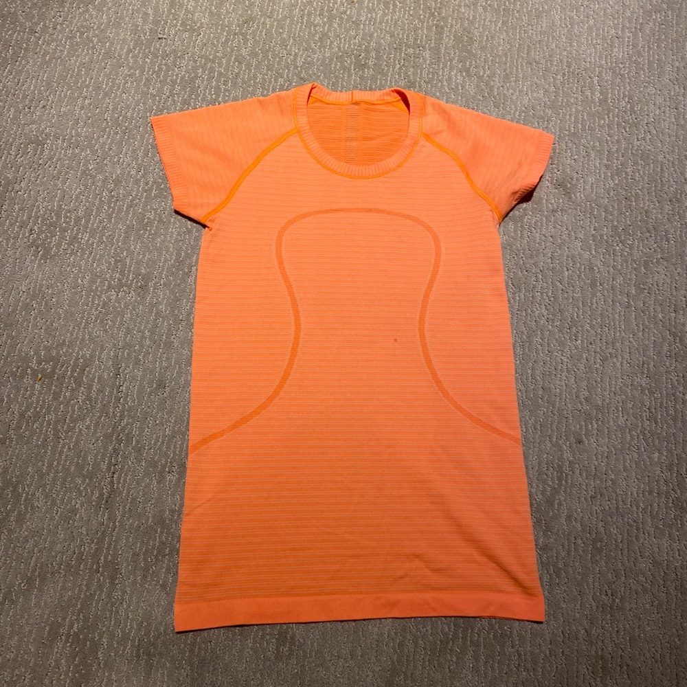 Lululemon seamless top